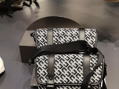 -URBAN REVIVO(富力海珠城店)
