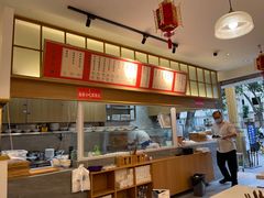 -李与白包子铺(桐梓林店)
