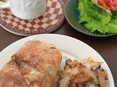-MEEBO KAFEE米咖焙坊(虹桥路店)