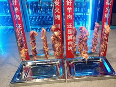 -路边边地标烧烤·川菜·小龙虾·音乐酒馆(良乡长虹店)