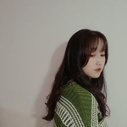 -FRIDAY星期五专业美发沙龙