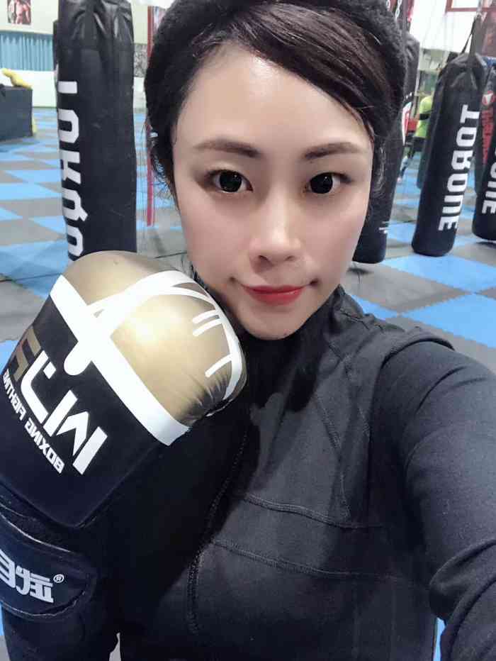 打分 200 /人 教练非常棒,拳击明星,环境很棒!