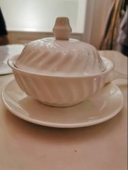 -蕾蕾美颜美容美体