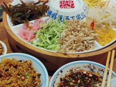 -怪噜范·老贵阳街头名小吃(鸿通城店)