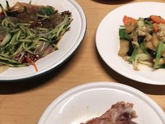 -关东小磨东北菜(上海长风大悦城店)