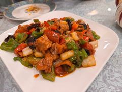 -汗腾格里·风味餐厅(新疆驻京办店)