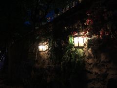 -百里峡七彩艺术小镇