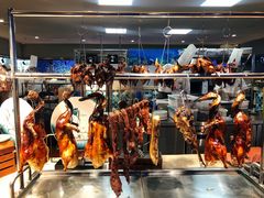 面包甜点陈列柜-乔哥铭洋海鲜自助(皇城恒隆广场店)