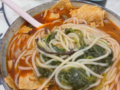 -柳州肥姨妈大骨螺蛳粉(曹路店)