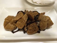 天下三绝牛肉面-天下三绝 牛肉面/红酒