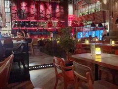 -FOUR PLAY BAR