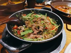 猫儿山的小黄牛-吃饭皇帝大(合生汇店)