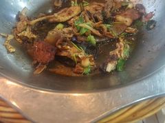 -愉肴麻辣香锅(中山路店)