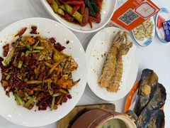 -粤盛海鲜平价店(洛溪食街店)