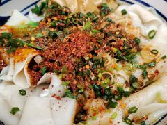 经典油泼面-面尚香关中面馆(盛龙广场总店)