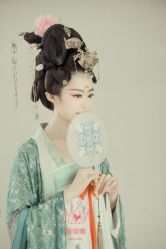 -盘子女人坊生日照·摄影馆(华强店)