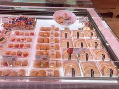 -巴黎贝甜(大宁国际商业广场店)