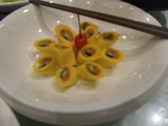 -王朝大酒店徐汇店-地面停车场