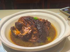 -老码头黑皮肘子锅包肉(赣水路店)