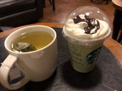 碧螺春和抹茶可可碎星冰乐-星巴克臻选(北京前门大街店)
