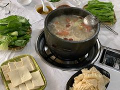 -鲁朗纳麦石锅鸡庄园