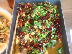 -有红鸡毛店·川菜(建设路店)