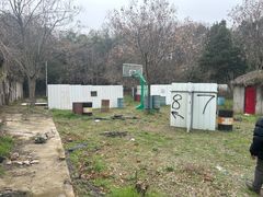-东湖小天池真人CS彩弹野战基地