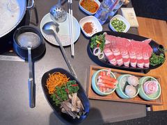 -捞王锅物料理(上海世茂广场店)