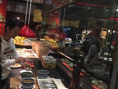 -四海一家自助餐(益田假日广场店)