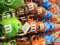 -m豆巧克力世界(上海世茂广场店)