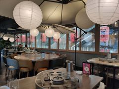 大堂-日进一片海.生腌海鲜火锅.宵夜烧烤(三里屯总店)