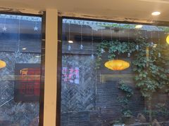 -毛辣果·贵州红酸汤牛肉火锅(西单店)