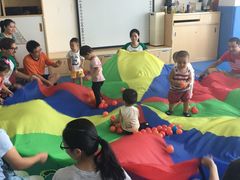 -乐融婴幼儿成长中心(四季青校区)