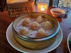 蟹粉小笼包-上海柏悦酒店·世纪100牛排馆