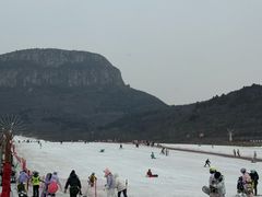 -济南卧虎山滑雪场