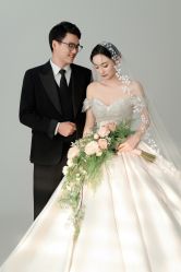 -雪中彩影婚纱摄影·微光艺术中心