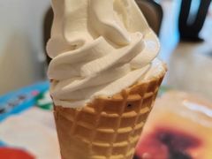 -蜜雪冰城(万达广场外B号门门口外集装箱店)