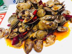 -扒虾小妹儿麻辣海鲜(宏图街店)