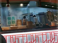 门面-诚铭记·虾仁汤包·成都小吃(融创店)
