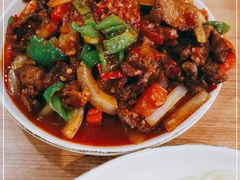 -白阿婆过油肉拌面·大盘鸡