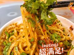 炸酱油泼面-老陈婆手工面庄