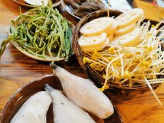 -岗上渣渣老火锅(两路口店)