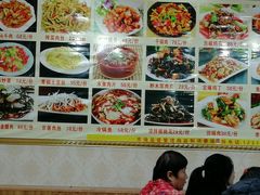 -乡土特色.冷锅鱼.牦牛肉汤锅