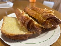 -VERIE BAKEHOUSE