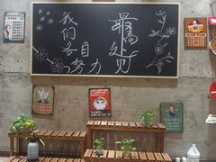 -童年小筑餐厅(申花路店)