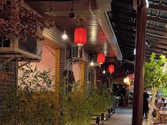 -三道苗苗鱼·美蛙黄辣丁(八里店)