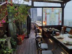 露天位-萨芭蒂高空花园餐酒吧