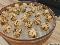 -李与白包子铺(桐梓林店)