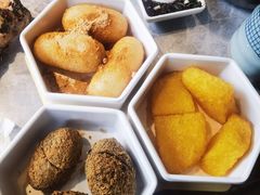 -野山舂·贵州现舂酸汤牛肉(民生路店)