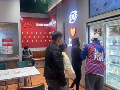 -DQ·蛋糕·冰淇淋(大宁国际商业广场店)